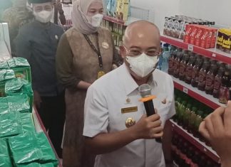 Bupati Gusnan Launching Kios Sekundang di Tiga Kecamatan