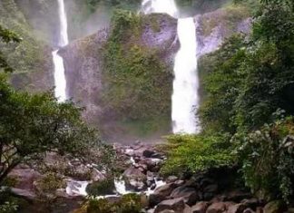 Keindahan Wisata Air Terjun Curug 9
