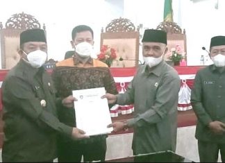 Rapat Paripurna DPRD Seluma Agenda Penandatanganan Kesepakatan Perda Rapat Paripurna DPRD Seluma Agenda Penandatanganan Kesepakatan Perda