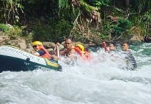 Isi liburan dengan arum jeram Desa Pandan Seluma