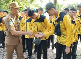 Bupati Gusnan Mulyadi Lepas Keberangkatan Kontingen BS Untuk Ikuti POPDA di Provinsi Bengkulu