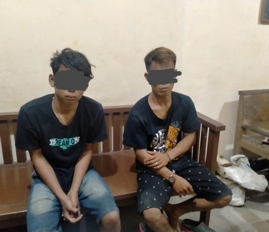 terduga pelaku saat diamankan polisi