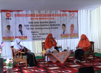 PKS Peringati Hari Keluarga Nasional dengan Bagikan Santunan Alat Sekolah PKS Peringati Hari Anak Nasional dan Hai Keluarga Nasional di Bengkulu Utara