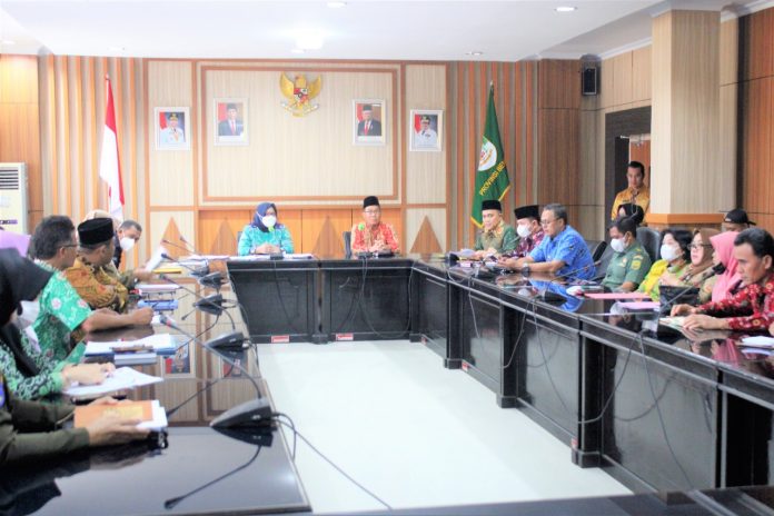 Pempov Bengkulu Rapat Bersama Bahas Tambang Pasir Besi PT Flaming Levto Bhakti Abadi