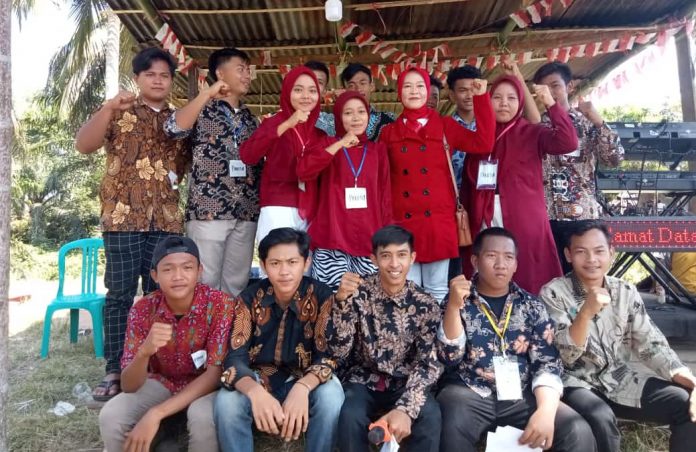 Bujang Gadis Dusun Sekunyit Manna