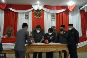 Bupati BU hadiri Penandatanganan Nota Kesepakatan Rancangan Kebijakan Umum Perubahan Anggaran (KUPA) dan Prioritas Plafon Anggaran sementara (PPAS)