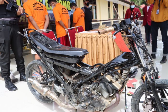 Barang Bukti dan Tersangka Diamankan Polres Rejang Lebong
