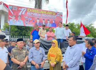 Massa FSPPP-SPSI Geruduk Kantor DPRD, Ini Tanggapan Sujono PKS