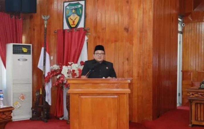 Rapat Paripurna Penyampaian Pandangan Umum Fraksi-Fraksi DPRD Bengkulu Selatan atas Nota Pengantar Bupati Bengkulu Selatan terhadap Enam Raperda, Senin, 11 Juli 2022, Foto: Dok