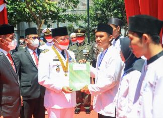 HUT RI Ke-77, 1.350 Narapidana di Bengkulu Dapat Remisi, 34 Orang Bebas Hidup Udara Segar Remisi hut i 77 NapI bEBAS