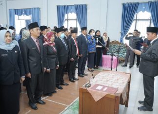 Wakil Bupati Kepahiang H. Zurdi Nata melantik 109 pejabat eselon III Wakil Bupati Kepahiang H. Zurdi Nata melantik 109 pejabat eselon III