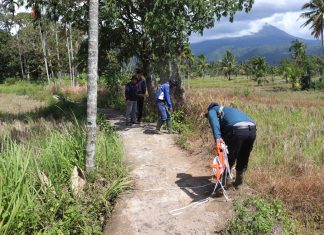 Guna Dukung MT2, Pemdes Pelabuhan Talang Liak dan Dinas PUPR-P Pantau Irigasi Rusak