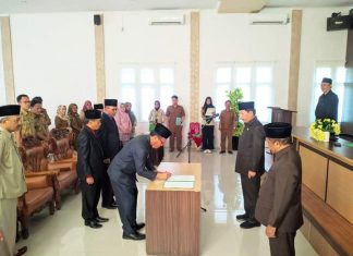 Sekda Pemkab Seluma Lantik Dua Kepala Dinas