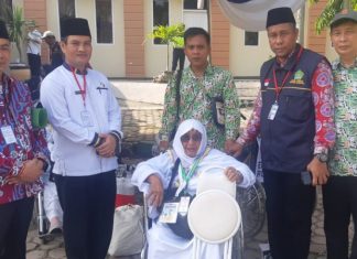 Rukia Madsai, Jemaah Tertua Sisihkan Uang Hasil Dagang Keliling Untuk Daftar Haji