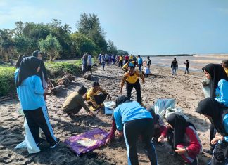 Persoalan Sampah Tak Kunjung Usai, Polsek Ketahun Turun Tangan