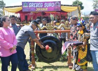 Melestarikan Budaya Jawa di RL, Bupati Syamsul Buka Grebek Suro