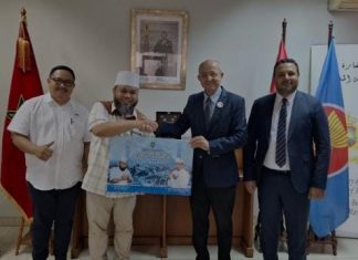 Helmi Hasan Antarkan Langsung Bantuan Pemkot ke Dubes Maroko