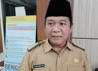 Perda Belum di Sahkan, Kawasan Pantai Panjang Bengkulu Bebas Parkir