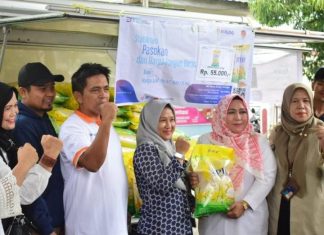 Diskoperindag dan Perum Bulog Operasi Pasar