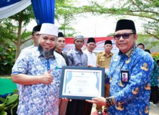 Helmi Hasan Dapat Kado Dari Kemenag RI