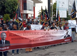 Kebijakannya Dinilai Pro Rakyat, Masyarakat Bengkulu Deklarasi Mahfud MD Jadi Cawapres