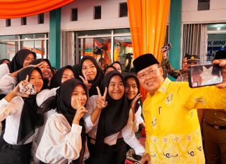 150 Mahasiswa dan Pelajar Terima Beasiswa Baznas, Gubernur Rohidin Pesankan Ini