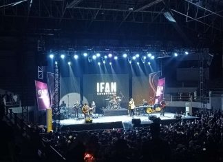 Ribuan Masyarakat Bengkulu Baper Konser Musik Hal Terindah Bersama Ifan Seventeen