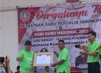HUT ke-78 PGRI, Sultan Minta Guru Bangkit Untuk Perubahan