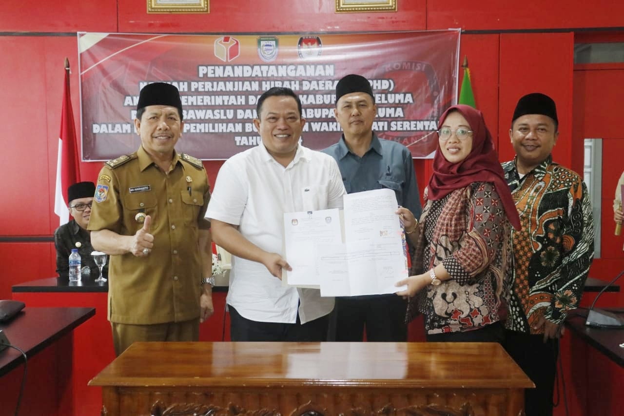 Tandatangani NPHD KPU, Bupati Seluma Sampaikan Pilkada 2024 harus Dilakukan dengan Jujur, Adil dan Aman