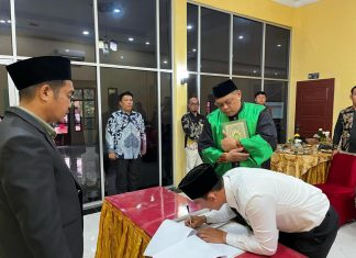 KPU Bengkulu Tengah Lantik PAW PPK Pagar Jati