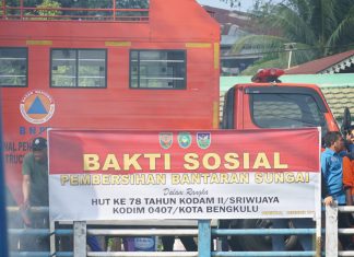 HUT Kodam II/Sriwijaya ke-78, Pemkot – TNI – Polri Baksos Pembersihan Bantaran Sungai