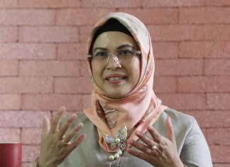 Pengunduran Diri Siti Nur Azizah Dari Universitas Negeri Surabaya Setelah 1 Tahun Di Lantik
