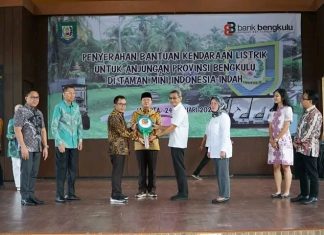 Serah Terima Kendaraan Listrik dari Bank Bengkulu Cabang Jakarta, “Cegah Polusi”