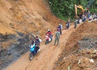 Setelah 5 Jam Macet Total, Kini Jalan Lintas Curup-Lebong Sudah Bisa di Lalui