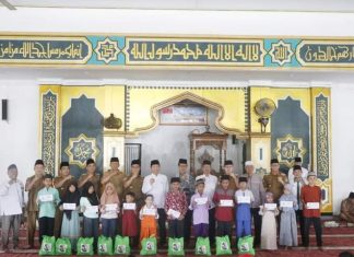 Pengajian Sambut Tahun Baru Sekaligus Penyerahan Santunan Oleh Sekda Kab. Seluma