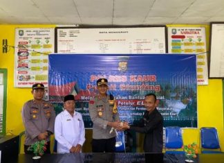 Polres KAUR Bagikan Bansos Tingkatkan Ketahanan Pangan