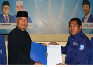 Incumbent Syamsul Effendi, MM Ambil Formulir Pendaftaran Cakada PAN
