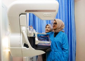 Mereka yang Tetap Berjaga Saat Warga Merayakan Idulfitri bersama Keluarga