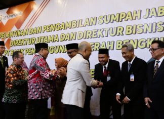 Bupati Gusnan Mulyadi Hadiri Pelantikan Direktur Utama Bank Bengkulu