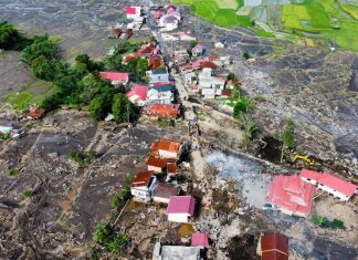 Gubernur Rohidin Sampaikan Empati Warga Bengkulu pada Korban Banjir Bandang Agam