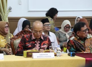 Bupati Gusnan Mulyadi Ikut Rapat Percepatan dan Perluasan Digitalisasi Daerah