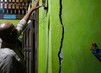 Gercep, Bupati Sambangi Para Korban Gempa