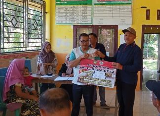 Pemdes Talang Padang Salurkan BLT-DD tahap 5 dan 6