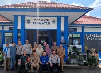 Bhabinkamtibmas Polsek Lebong Atas Hadiri Loka Karya Lintas Sektor Puskesmas