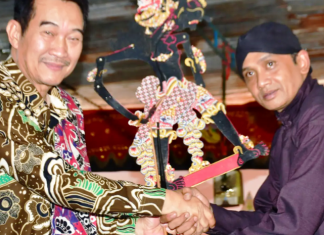 Tari Angguk dan Wayang Kulit Kulon Progo Hibur Warga Taktoi