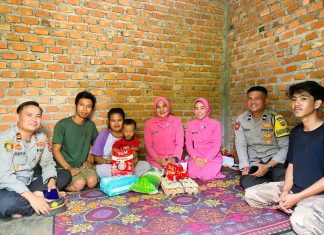 Wujudkan Cooling System Jelang Pemilukada 2024, Polsek ujan Mas berikan bantuan kepada anak penderita Stunting