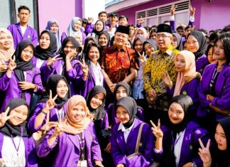 Generasi Z di STIA Bengkulu Puji Kepemimpinan Rohidin