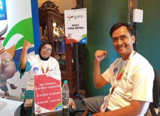 Tunanetra Berdaya di Balik Layanan Pijat Media Center PEPARNAS XVII Solo