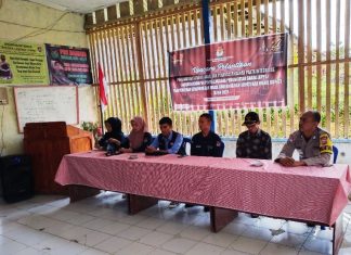 Bhabinkamtibmas Polsek Lebong Utara Hadiri Pelantikan KPPS