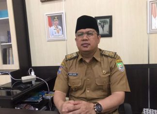 Buku Karya Gubernur Rohidin “Bengkulu Hebat” Mengangkat pérspéktif Kekayaan dan Sejarah Bengkulu
